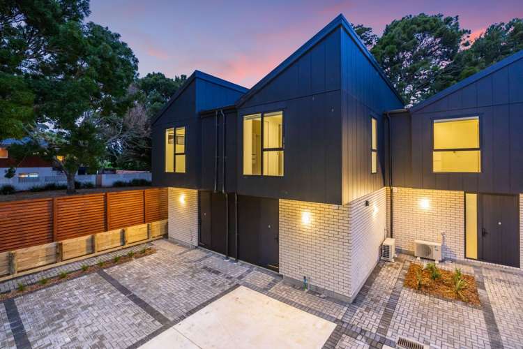 Unit E/38 Cascades Road Pakuranga Heights_10