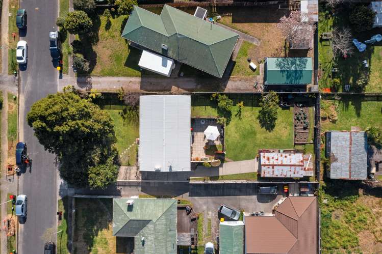 12 Henderson Crescent Parkvale_21