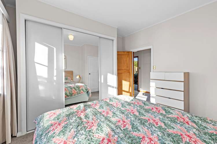 79 Savage Crescent West End_18