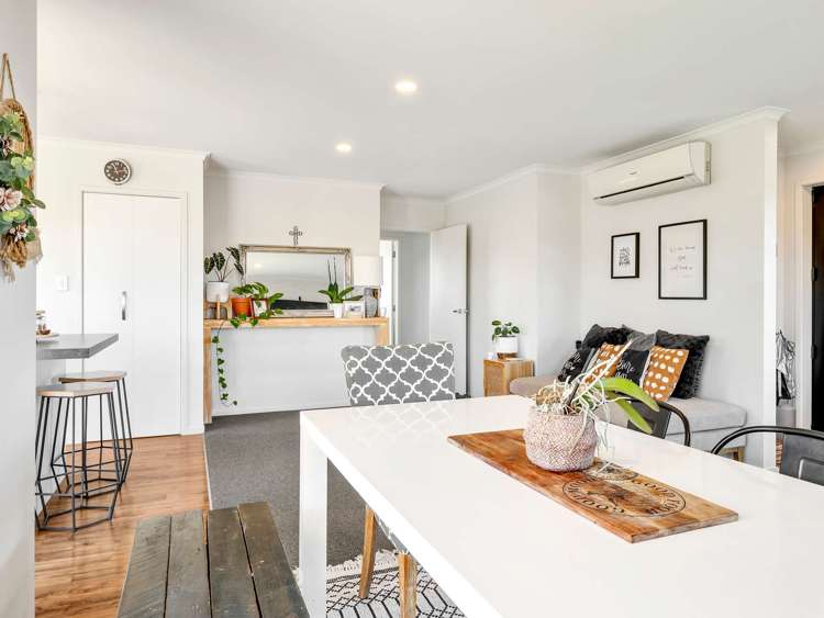 28 Macdonald Heights Feilding_16