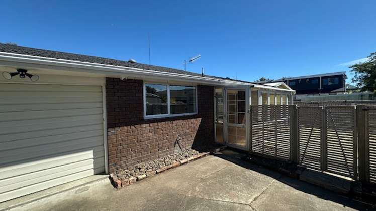 155b Ferguson Street West End_9