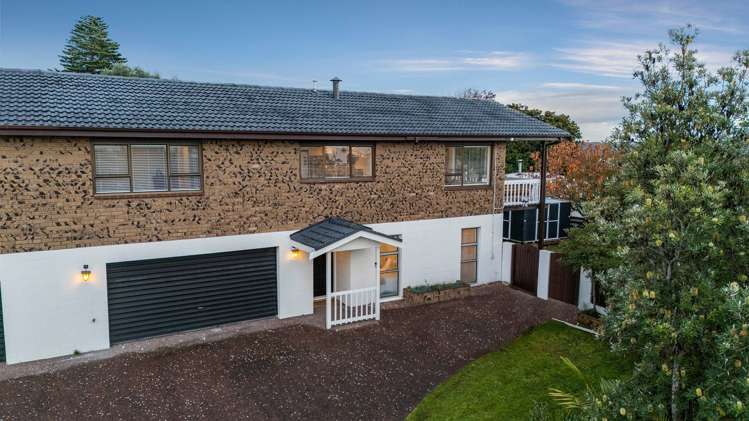 2/131 Mokoia Road Birkenhead_1