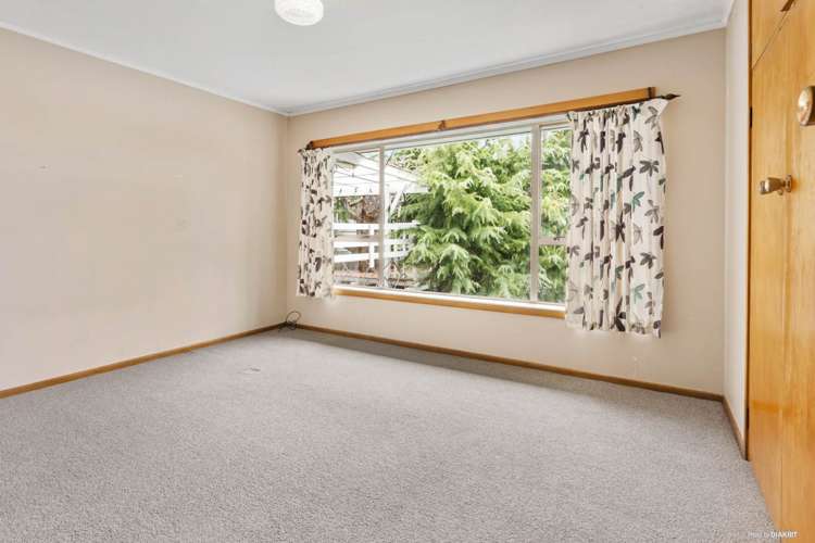 5 Dennis Avenue Hillpark_11