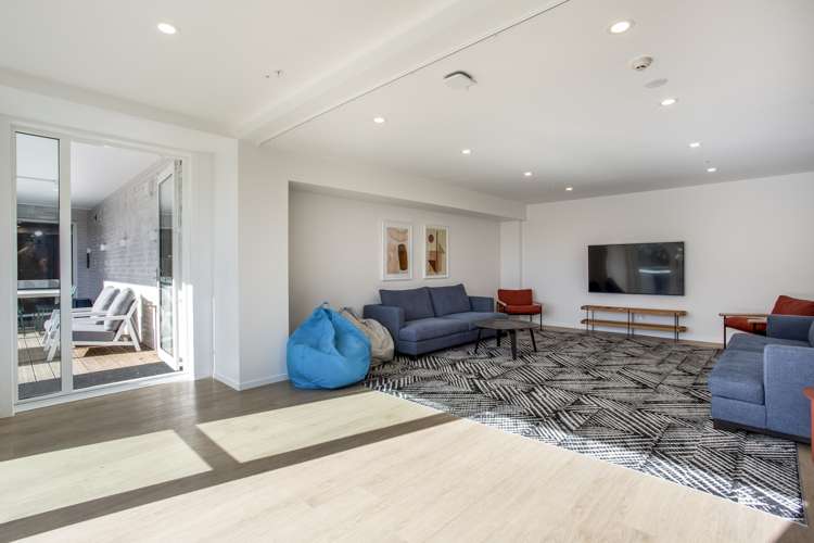 505/1817a Great North Road Avondale_11