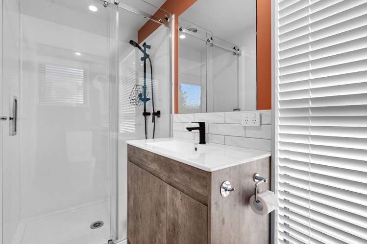 3 Mount Iron Drive Wanaka_24