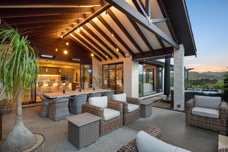 67 Grayson Road Wainui_0