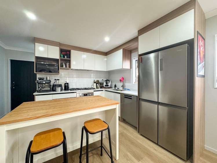 9c Sari Place Massey_2