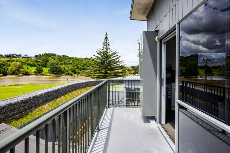 14 West Quay Waitara_24