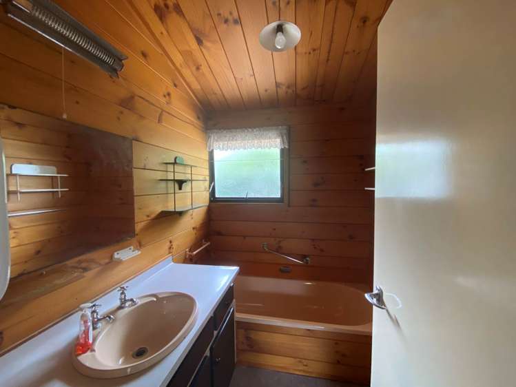 6 Chantal Place Red Hill_5