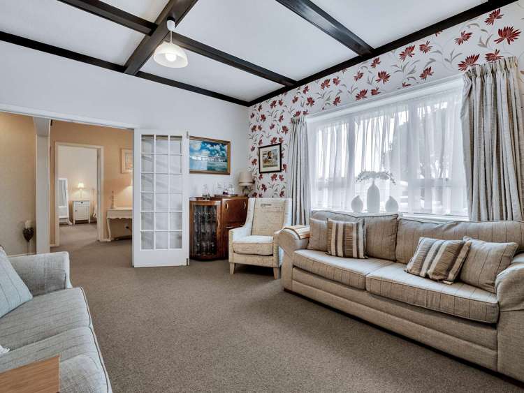 33 Moore Avenue Tawhero_14