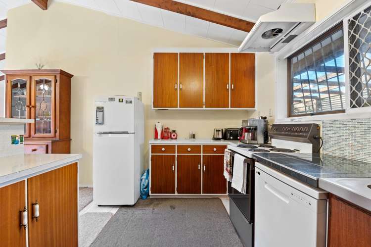 63A Ranolf Street Victoria_5