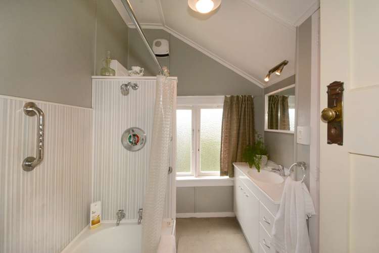 36 Sandringham Street Saint Clair_13