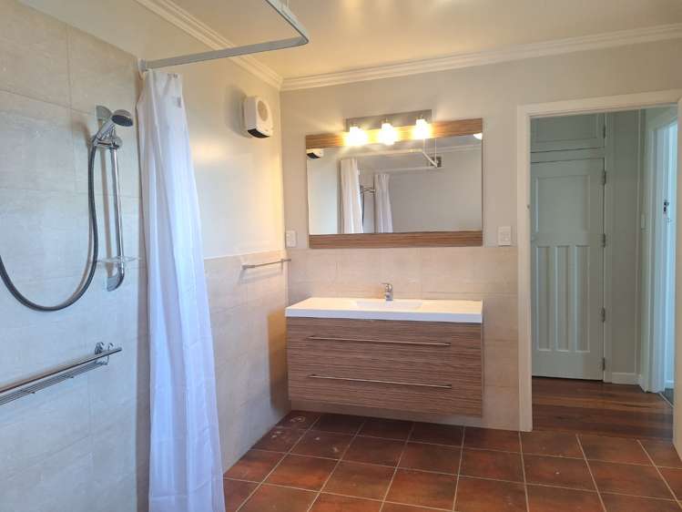 18 Heywood Crescent 1662_13