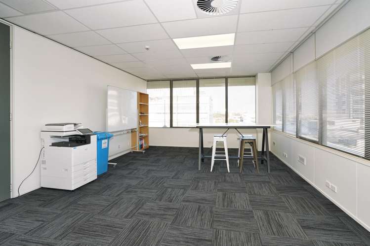 A/11 Garden Place Hamilton Central_2