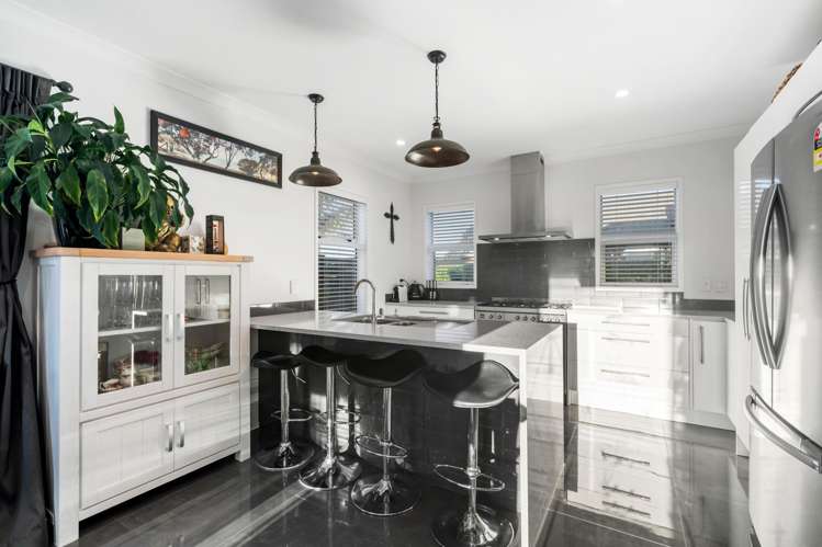 14 Celmisia Retreat Papamoa Beach_5