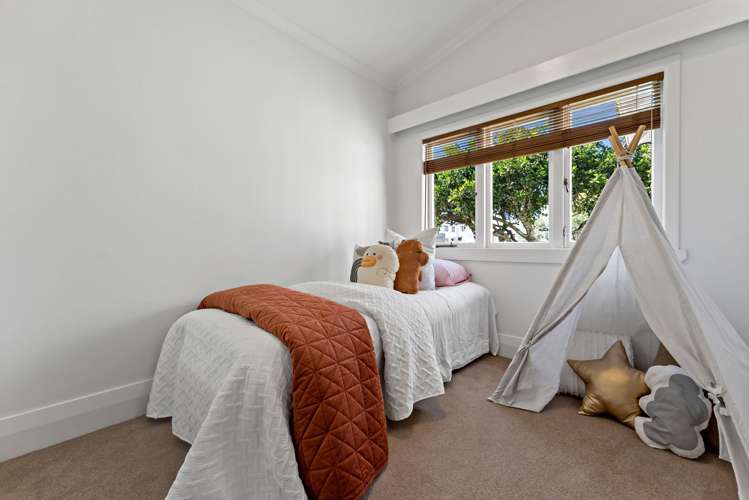 42 Woodward Road Mount Albert_12