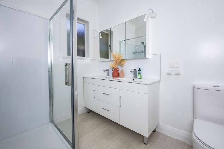 139 Woodlands Park Road Titirangi_10