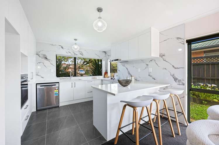 4 Cottesmore Place Huntington Park_12