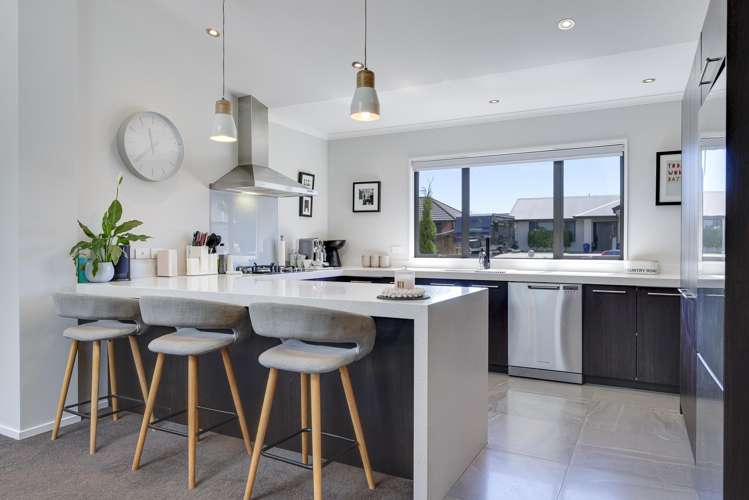 36 Cambelldon Crescent Stoke_9