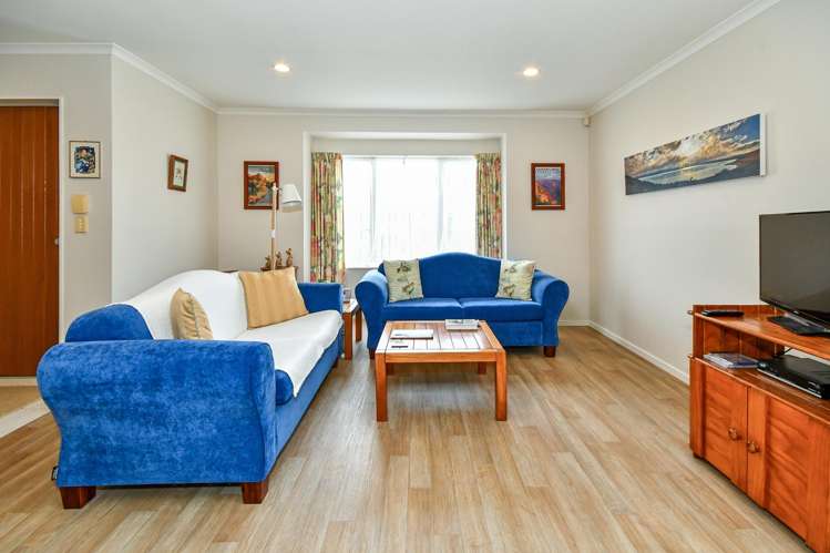 46 Blackwood Drive Wattle Downs_2