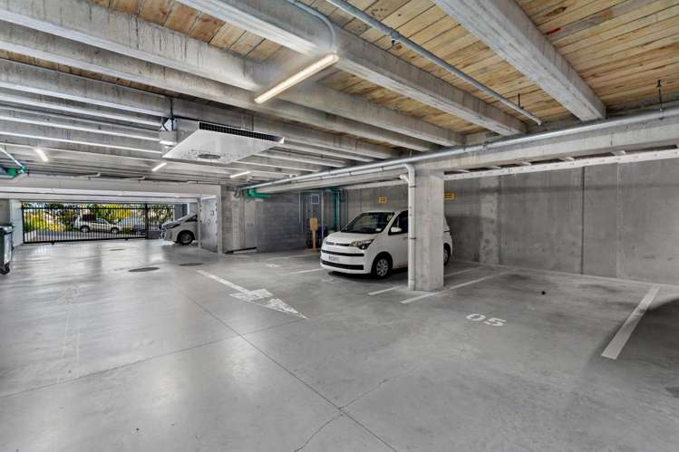 202/19 Rawene Road Birkenhead_34