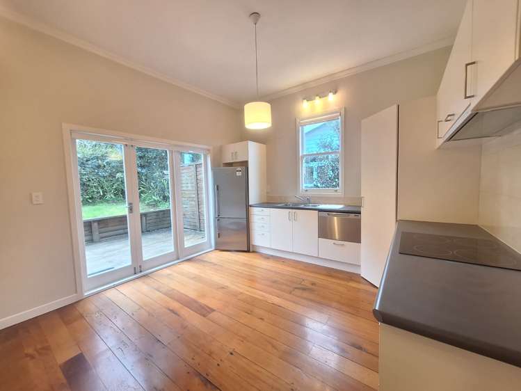 18 Heywood Crescent 1662_6