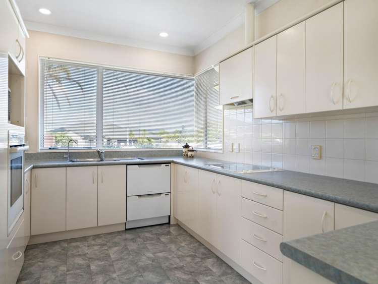 6 Graham Tagg Close Pahurehure_8