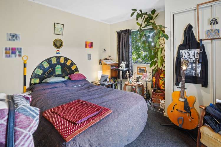 11 Banff Way Toi Toi_9