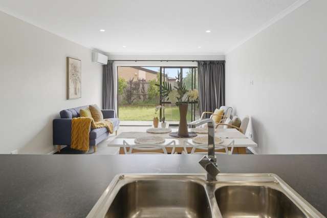 Unit 1/11 Mana Drive Baverstock_4