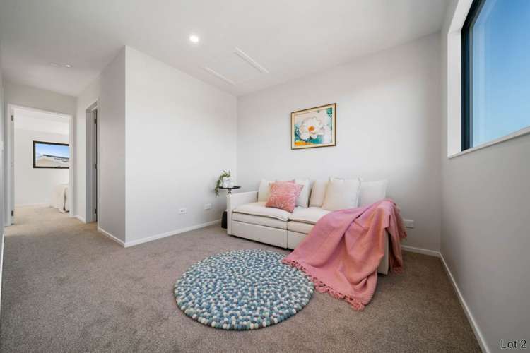 2 /8 Clutha Crescent Clover Park_8