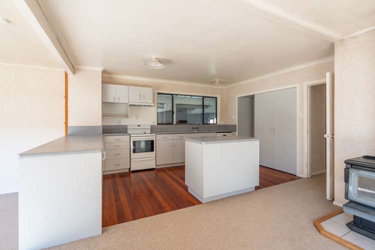 349 Whangamata Road Kinloch_4