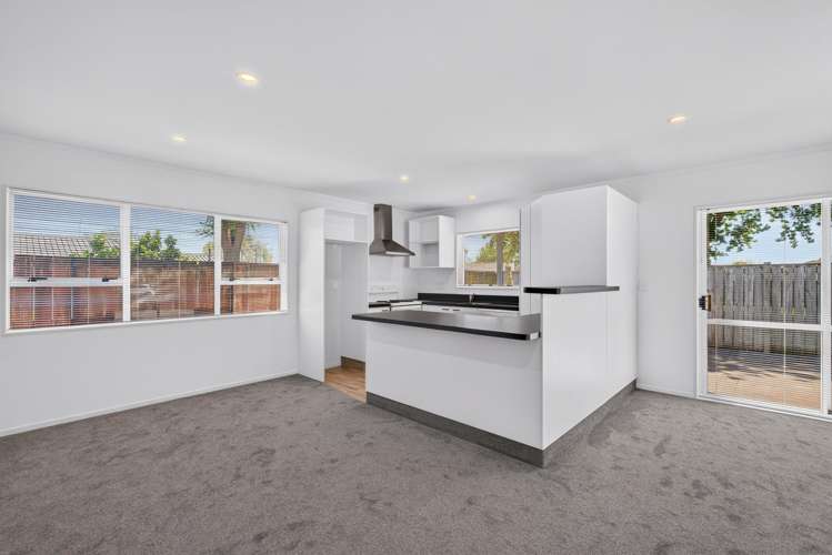 58B Whiting Crescent Greenmeadows_10