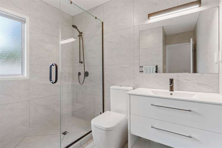 114 Spinella Drive Bayview_11