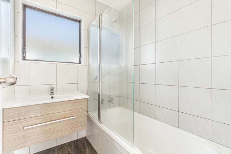 2b Kintara Drive Massey_7