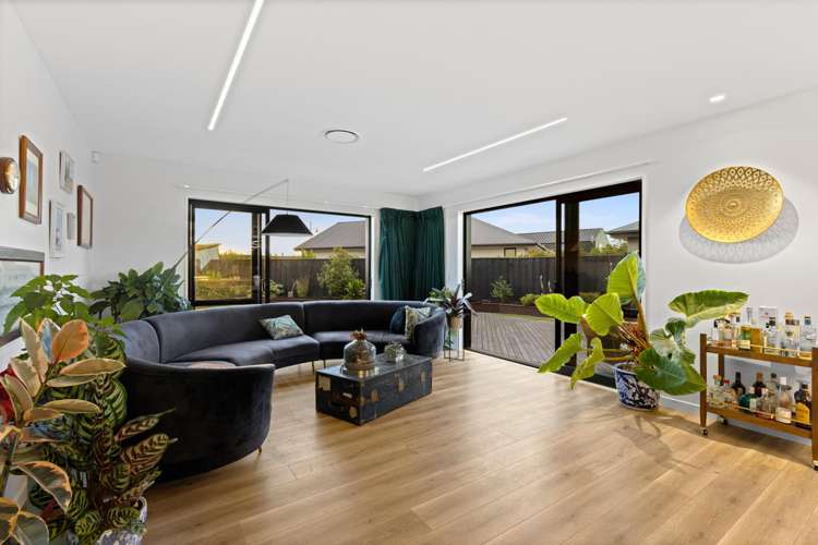 1 De Surville Way Pegasus_5