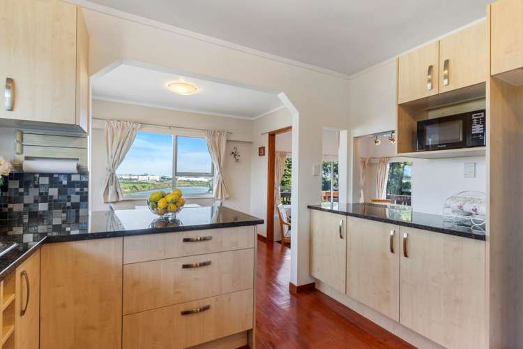 42&42A Ellesmere Crescent Pakuranga Heights_13