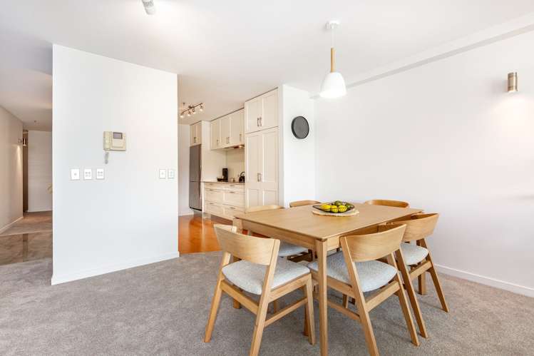 6/74 Oriental Parade Oriental Bay_10