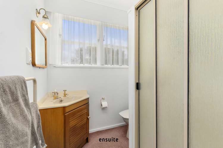 33 Orr Crescent Lower Hutt_11