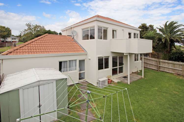 2/5 Juvena Place Clover Park_9