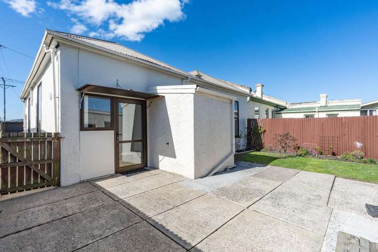 9 Helena Street Forbury_26