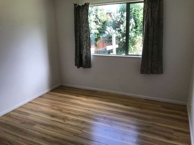 24 Bonita Avenue Stanmore Bay_12