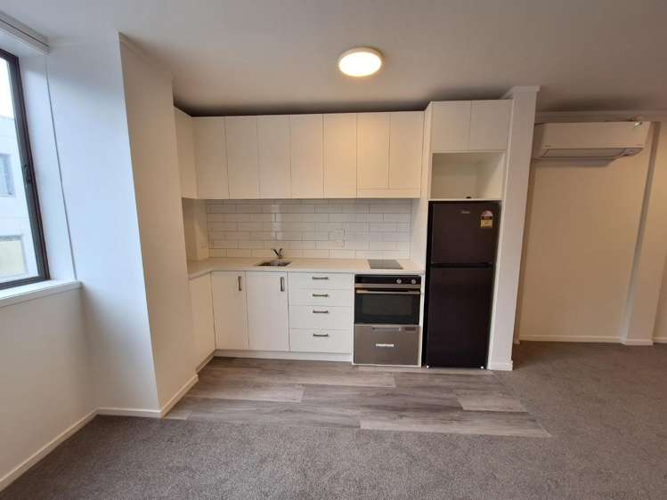 3/12 Nikau Street 10021_4