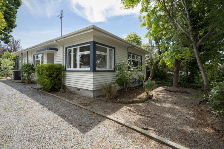 35 Birchfield Avenue Dallington_14