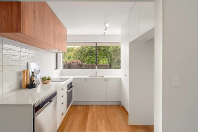 1/52A Aorangi Road Bryndwr_2