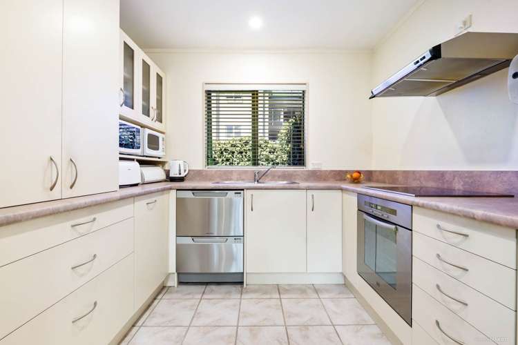 15/262 Centreway Road Orewa_2