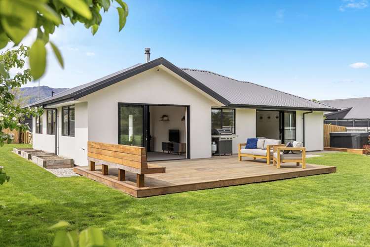 3 Edna Lane Lake Hawea_0