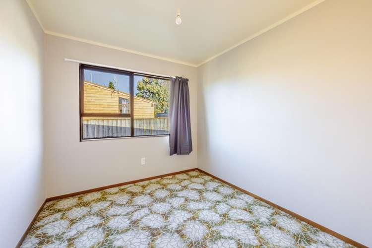 12 Lake Street Takapau_9