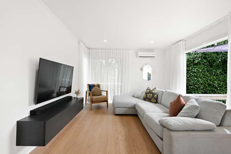 5 Homestead Place Glenview_11