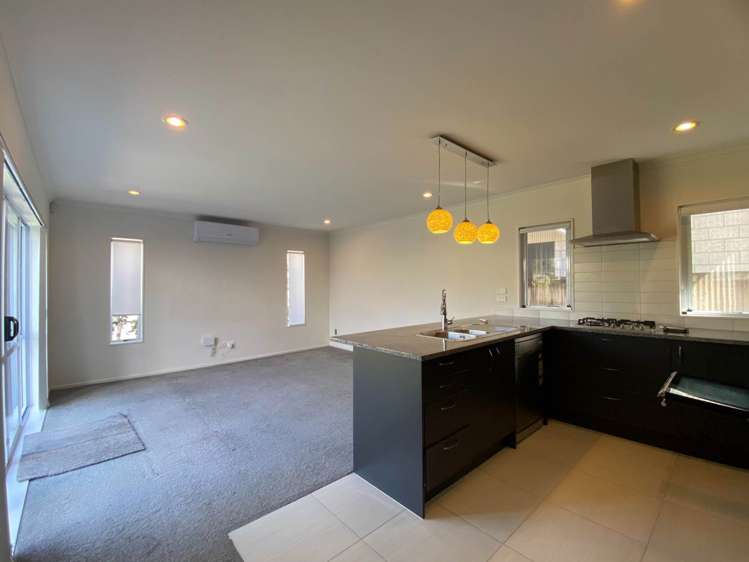 7 Heidi Crescent Flat Bush_4