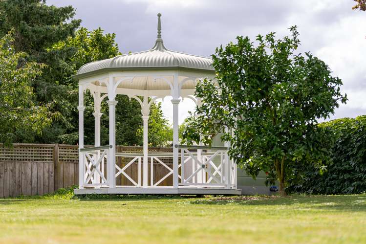 21 Cowley Drive Leamington_27